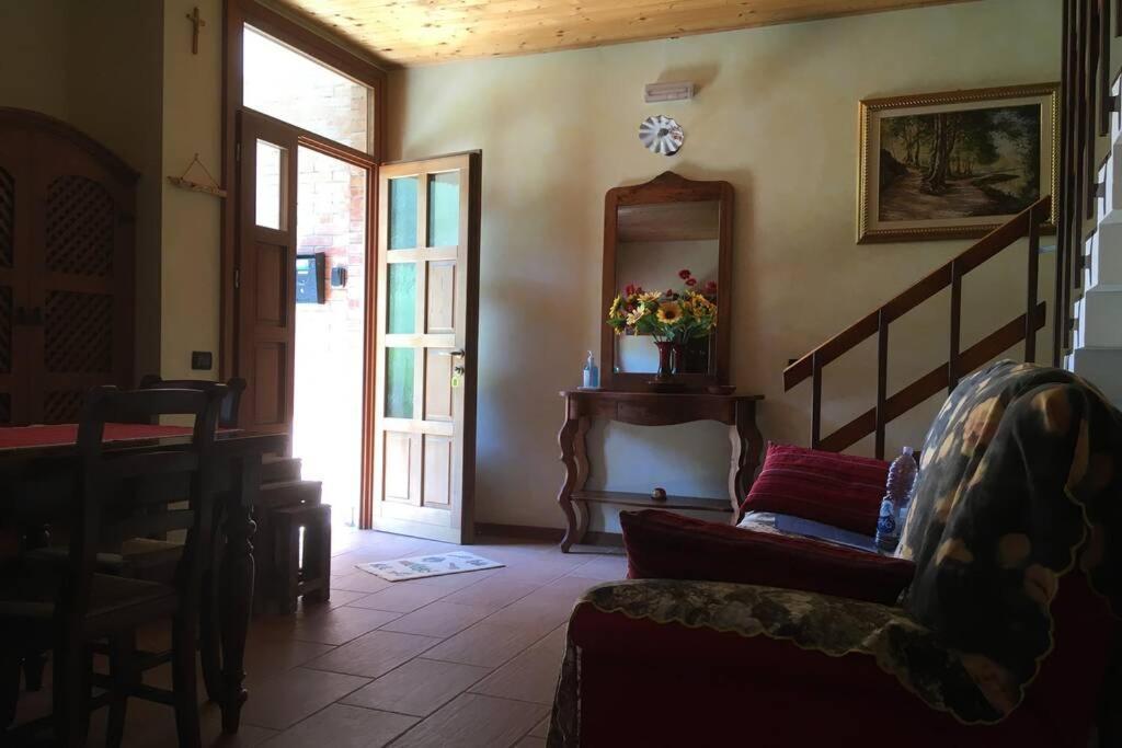 Casa A Schiera Fronte Lago Con Giardino Barcis Exteriér fotografie