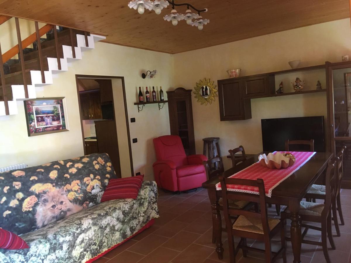 Casa A Schiera Fronte Lago Con Giardino Barcis Exteriér fotografie