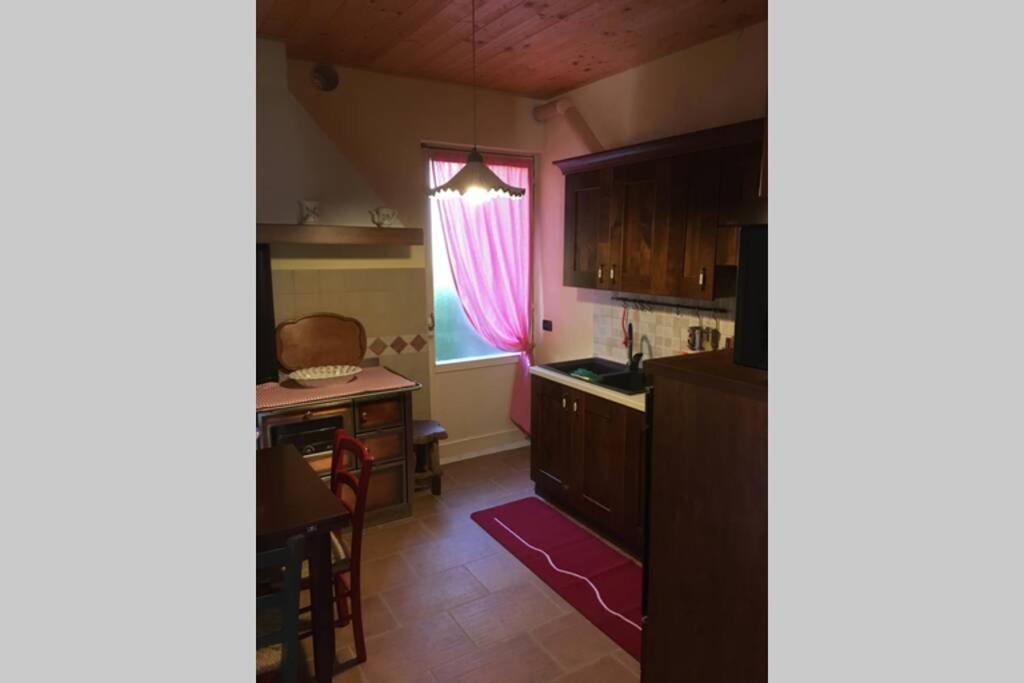 Casa A Schiera Fronte Lago Con Giardino Barcis Exteriér fotografie